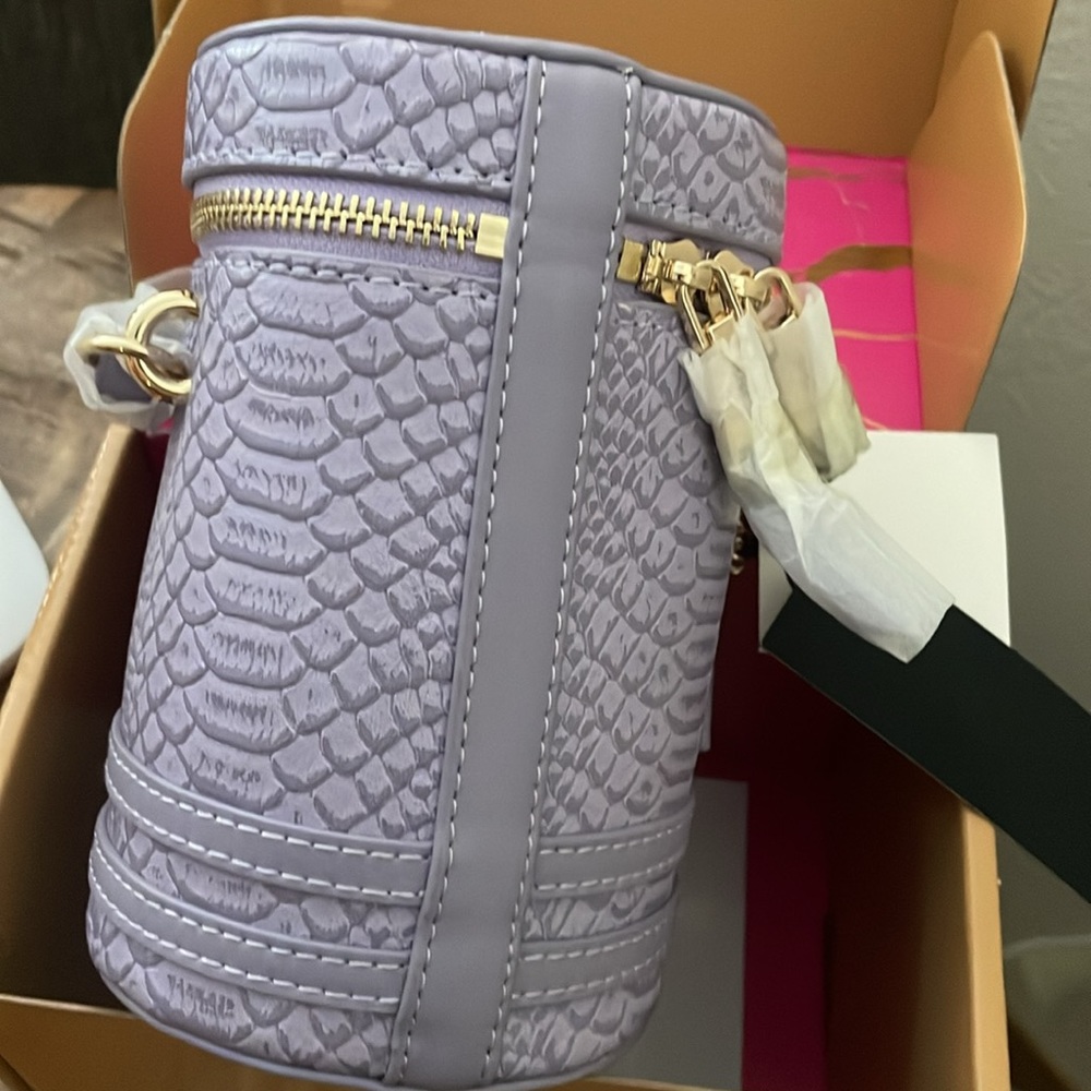 Purses - Picture 5 of 5